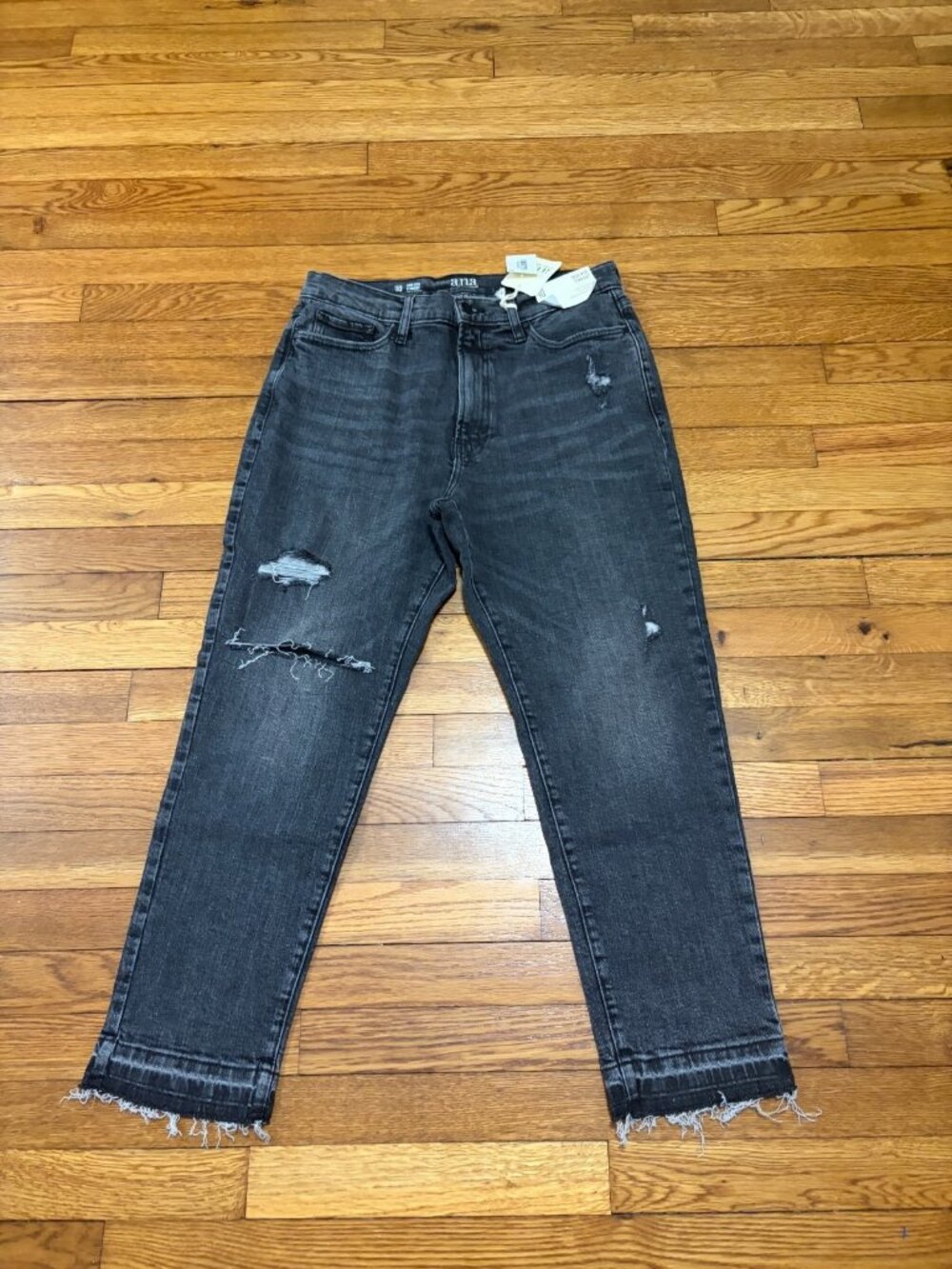 a.n.a A New Approach Womens High Rise Straight Jeans Sz 10 Black Distressed NWT